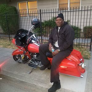 Meet your Posher, Julian